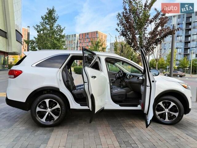 Белый Киа Соренто, объемом двигателя 2 л и пробегом 187 тыс. км за 12990 $, фото 24 на Automoto.ua