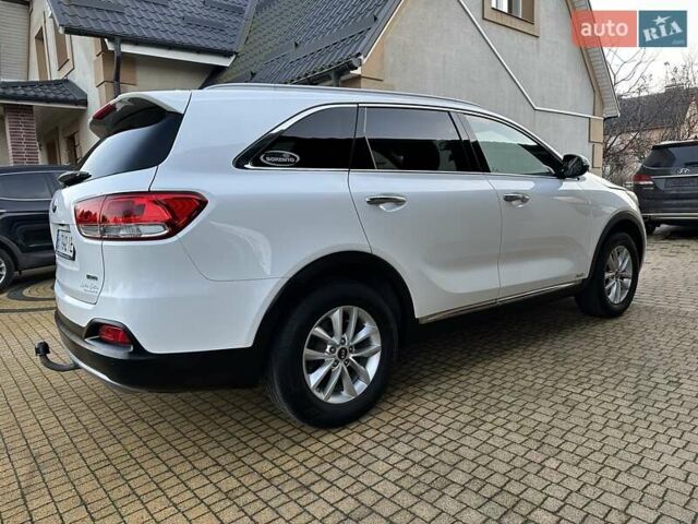 Белый Киа Соренто, объемом двигателя 2.2 л и пробегом 225 тыс. км за 19191 $, фото 40 на Automoto.ua