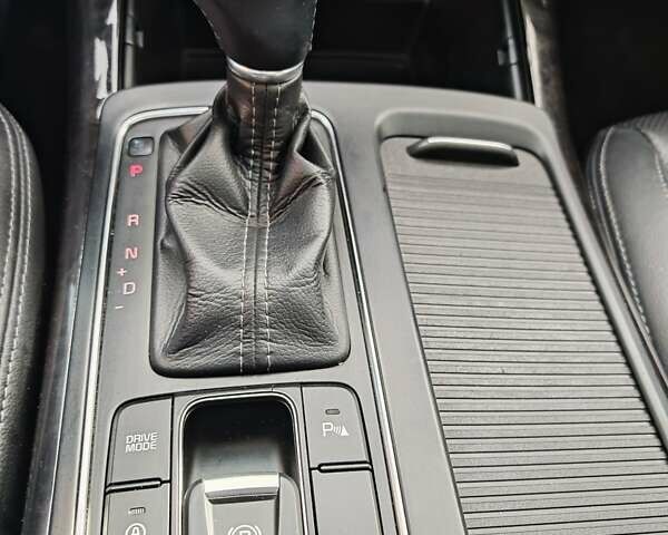 Киа Соренто 2015 в Могилев-Подольском на Automoto.ua Белый Киа Соренто, объемом двигателя 2.2 л и пробегом 214 тыс. км за 19300 $, фото 20 на Automoto.ua