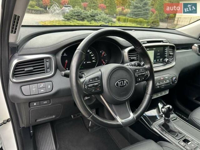 Кіа Соренто 2015 у Луцьку на Automoto.ua Білий Кіа Соренто, об'ємом двигуна 2.2 л та пробігом 150 тис. км за 23500 $, фото 16 на Automoto.ua