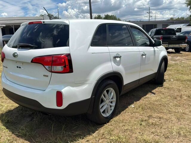 Белый Киа Соренто, объемом двигателя 2.4 л и пробегом 70 тыс. км за 3500 $, фото 3 на Automoto.ua