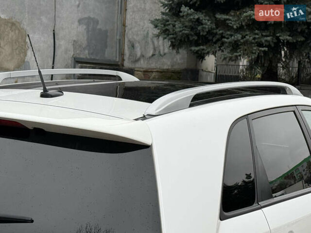 Білий Кіа Соренто, об'ємом двигуна 2.2 л та пробігом 175 тис. км за 16999 $, фото 32 на Automoto.ua