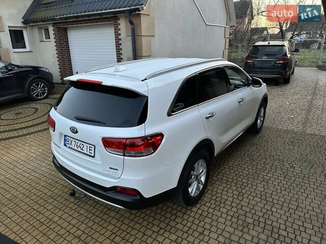 Белый Киа Соренто, объемом двигателя 2.2 л и пробегом 225 тыс. км за 19191 $, фото 191 на Automoto.ua