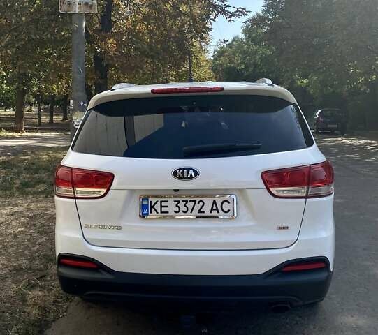 Белый Киа Соренто, объемом двигателя 2.36 л и пробегом 136 тыс. км за 16600 $, фото 1 на Automoto.ua