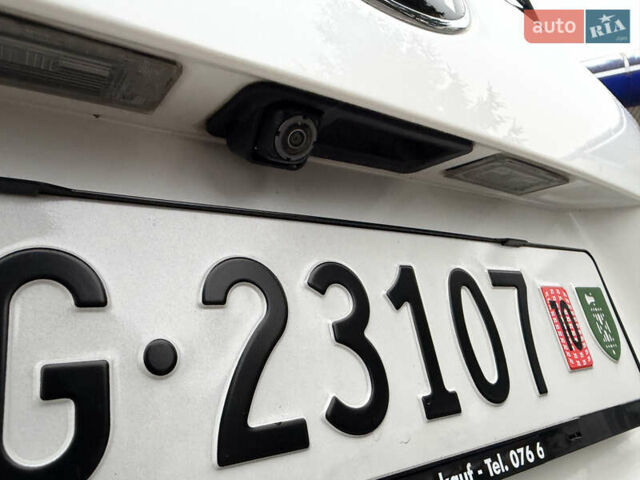 Білий Кіа Соренто, об'ємом двигуна 2.2 л та пробігом 135 тис. км за 24000 $, фото 23 на Automoto.ua