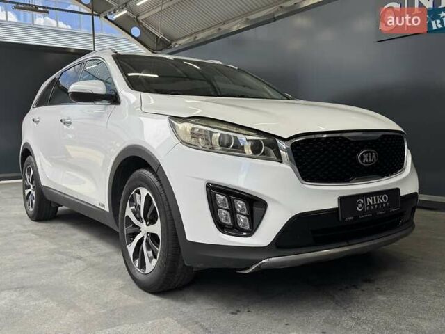 Білий Кіа Соренто, об'ємом двигуна 2 л та пробігом 239 тис. км за 12500 $, фото 22 на Automoto.ua