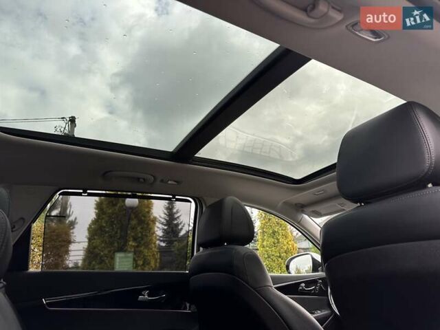 Кіа Соренто 2015 у Луцьку на Automoto.ua Білий Кіа Соренто, об'ємом двигуна 2.2 л та пробігом 150 тис. км за 23500 $, фото 81 на Automoto.ua