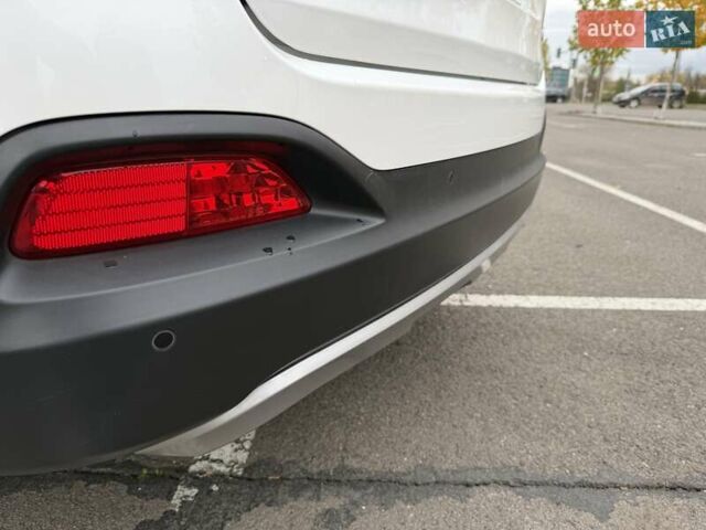 Білий Кіа Соренто, об'ємом двигуна 2.2 л та пробігом 145 тис. км за 22500 $, фото 42 на Automoto.ua