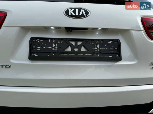 Белый Киа Соренто, объемом двигателя 2 л и пробегом 164 тыс. км за 19500 $, фото 7 на Automoto.ua
