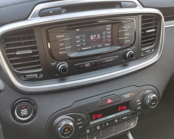 Белый Киа Соренто, объемом двигателя 2 л и пробегом 110 тыс. км за 16800 $, фото 25 на Automoto.ua
