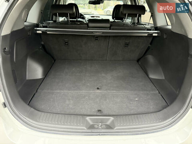Білий Кіа Соренто, об'ємом двигуна 2.2 л та пробігом 175 тис. км за 16999 $, фото 47 на Automoto.ua