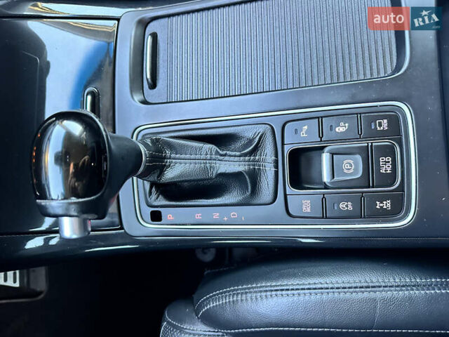 Белый Киа Соренто, объемом двигателя 2.2 л и пробегом 198 тыс. км за 21999 $, фото 47 на Automoto.ua