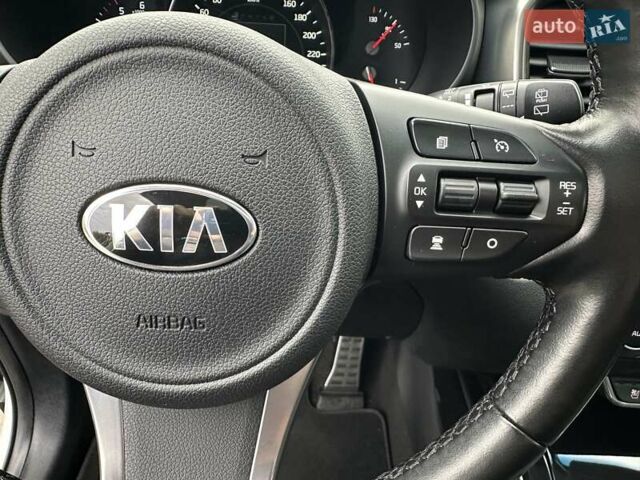 Кіа Соренто 2015 у Луцьку на Automoto.ua Білий Кіа Соренто, об'ємом двигуна 2.2 л та пробігом 150 тис. км за 23500 $, фото 37 на Automoto.ua