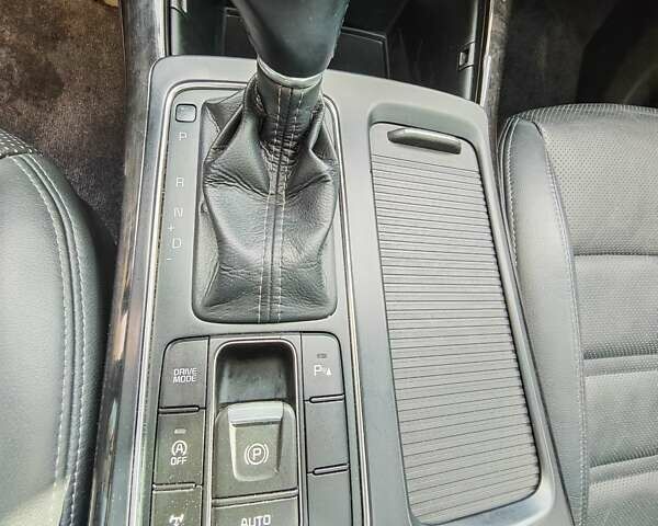 Киа Соренто 2015 в Могилев-Подольском на Automoto.ua Белый Киа Соренто, объемом двигателя 2.2 л и пробегом 214 тыс. км за 19300 $, фото 25 на Automoto.ua