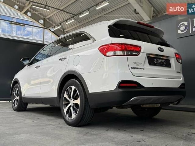 Білий Кіа Соренто, об'ємом двигуна 2 л та пробігом 239 тис. км за 12500 $, фото 11 на Automoto.ua