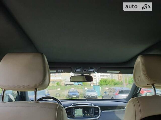 Белый Киа Соренто, объемом двигателя 3.34 л и пробегом 170 тыс. км за 15900 $, фото 3 на Automoto.ua