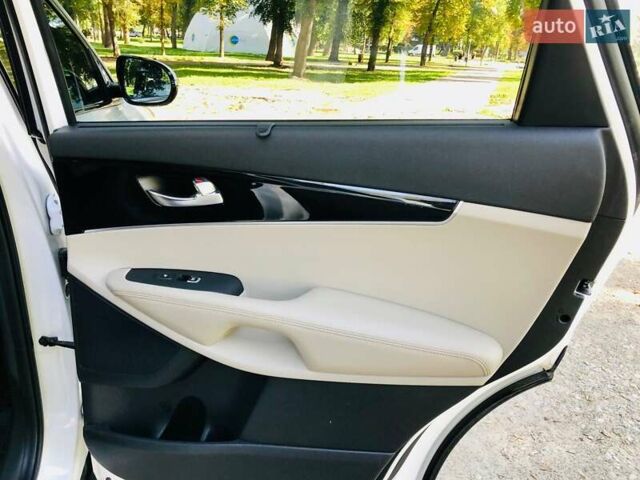 Білий Кіа Соренто, об'ємом двигуна 2.2 л та пробігом 107 тис. км за 22700 $, фото 74 на Automoto.ua
