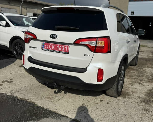 Киа Соренто 2015 в Ивано-Франковске на Automoto.ua Белый Киа Соренто, объемом двигателя 2.2 л и пробегом 169 тыс. км за 19499 $, фото 7 на Automoto.ua