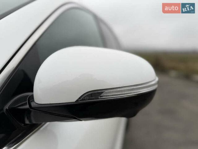 Білий Кіа Соренто, об'ємом двигуна 2.2 л та пробігом 135 тис. км за 24000 $, фото 20 на Automoto.ua