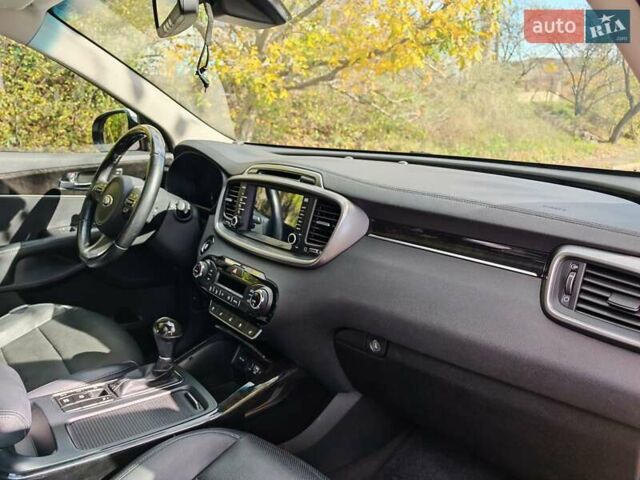 Киа Соренто 2015 в Могилев-Подольском на Automoto.ua Белый Киа Соренто, объемом двигателя 2.2 л и пробегом 214 тыс. км за 19300 $, фото 36 на Automoto.ua