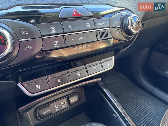 Белый Киа Соренто, объемом двигателя 2.2 л и пробегом 122 тыс. км за 21900 $, фото 17 на Automoto.ua