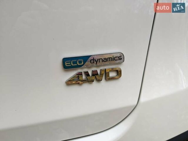 Киа Соренто 2015 в Могилев-Подольском на Automoto.ua Белый Киа Соренто, объемом двигателя 2.2 л и пробегом 214 тыс. км за 19300 $, фото 12 на Automoto.ua