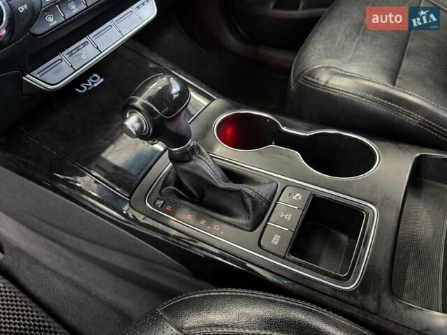 Білий Кіа Соренто, об'ємом двигуна 2 л та пробігом 239 тис. км за 12500 $, фото 29 на Automoto.ua