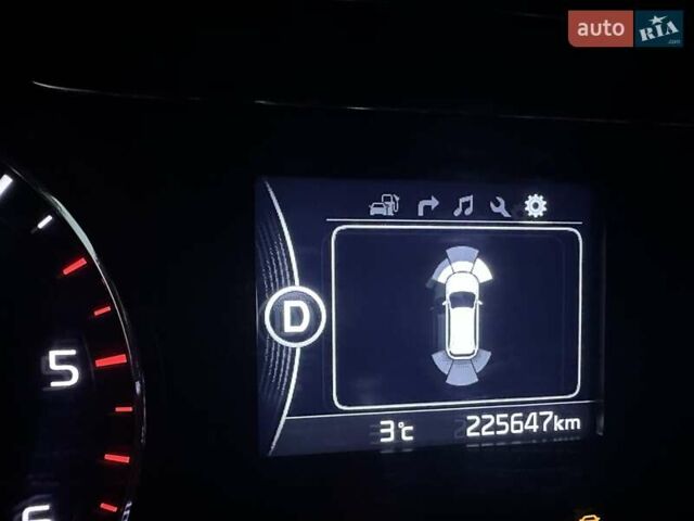 Белый Киа Соренто, объемом двигателя 2.2 л и пробегом 225 тыс. км за 19191 $, фото 118 на Automoto.ua