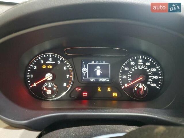 Белый Киа Соренто, объемом двигателя 2 л и пробегом 170 тыс. км за 2000 $, фото 8 на Automoto.ua