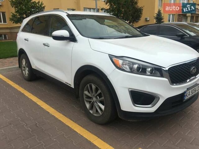 Белый Киа Соренто, объемом двигателя 3.3 л и пробегом 99 тыс. км за 15500 $, фото 2 на Automoto.ua
