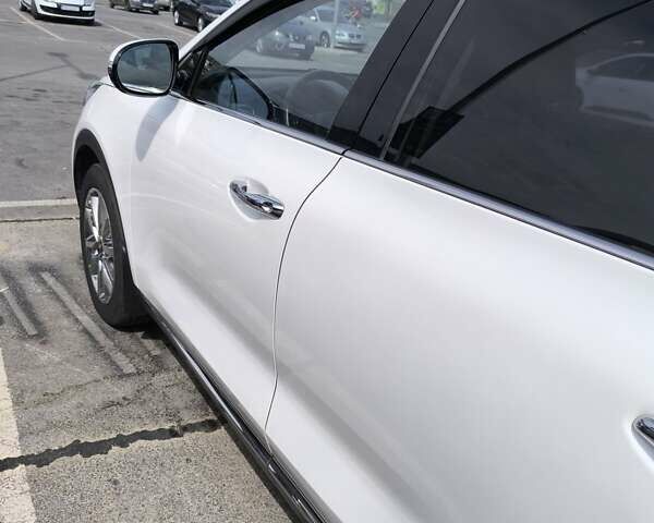 Киа Соренто 2016 в Одессе на Automoto.ua Белый Киа Соренто, объемом двигателя 2 л и пробегом 144 тыс. км за 28500 $, фото 21 на Automoto.ua