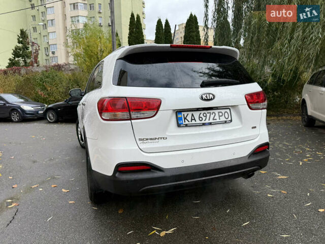 Киа Соренто 2016 в Киеве на Automoto.ua Белый Киа Соренто, объемом двигателя 2.36 л и пробегом 118 тыс. км за 16700 $, фото 4 на Automoto.ua