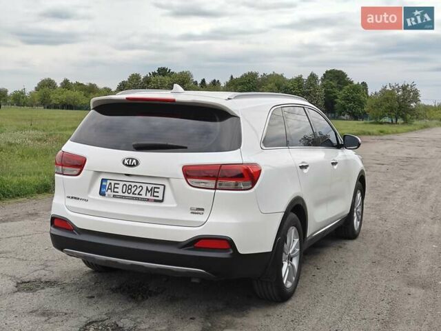 Белый Киа Соренто, объемом двигателя 2.2 л и пробегом 130 тыс. км за 25500 $, фото 6 на Automoto.ua