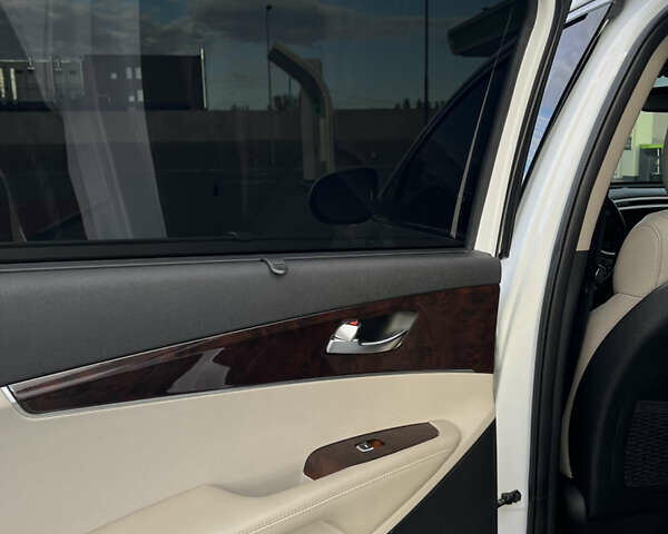 Кіа Соренто 2016 у Києві на Automoto.ua Білий Кіа Соренто, об'ємом двигуна 2 л та пробігом 75 тис. км за 20000 $, фото 27 на Automoto.ua