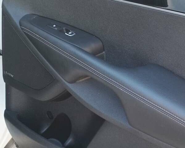 Белый Киа Соренто, объемом двигателя 2.2 л и пробегом 186 тыс. км за 22800 $, фото 8 на Automoto.ua