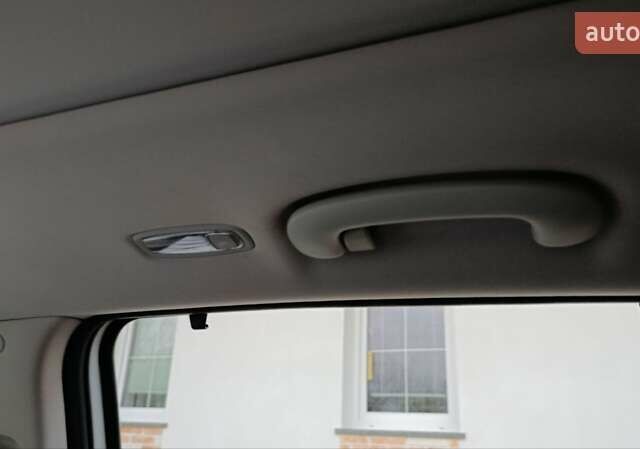 Белый Киа Соренто, объемом двигателя 2.2 л и пробегом 213 тыс. км за 21999 $, фото 55 на Automoto.ua