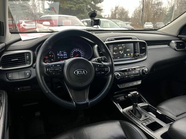 Білий Кіа Соренто, об'ємом двигуна 2 л та пробігом 245 тис. км за 18500 $, фото 14 на Automoto.ua