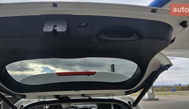 Білий Кіа Соренто, об'ємом двигуна 2.2 л та пробігом 126 тис. км за 23600 $, фото 25 на Automoto.ua