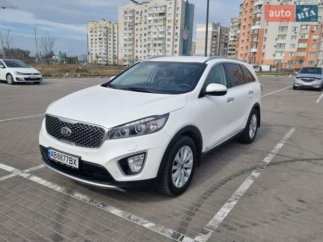 Белый Киа Соренто, объемом двигателя 2.2 л и пробегом 145 тыс. км за 25000 $, фото 3 на Automoto.ua