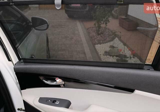 Белый Киа Соренто, объемом двигателя 2.2 л и пробегом 213 тыс. км за 21999 $, фото 77 на Automoto.ua