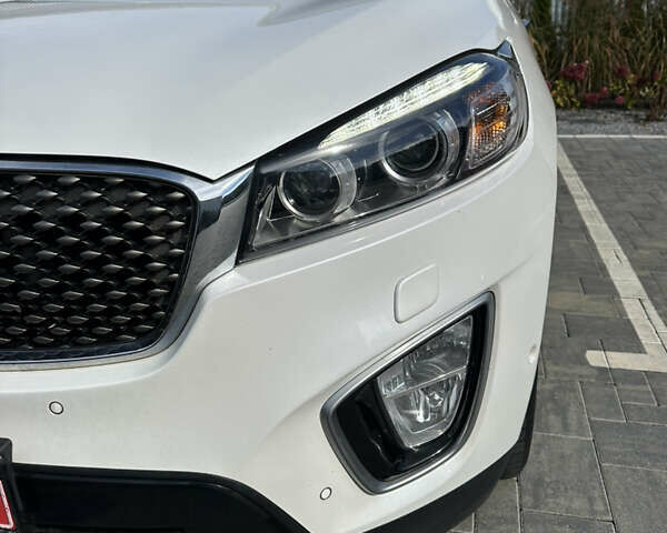 Білий Кіа Соренто, об'ємом двигуна 2.2 л та пробігом 205 тис. км за 22900 $, фото 41 на Automoto.ua