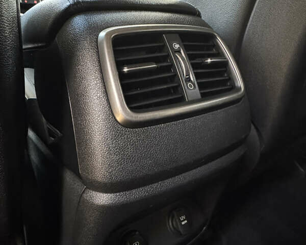 Белый Киа Соренто, объемом двигателя 2.2 л и пробегом 183 тыс. км за 23600 $, фото 61 на Automoto.ua