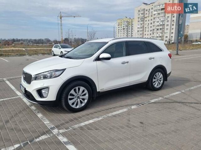 Белый Киа Соренто, объемом двигателя 2.2 л и пробегом 145 тыс. км за 25000 $, фото 1 на Automoto.ua