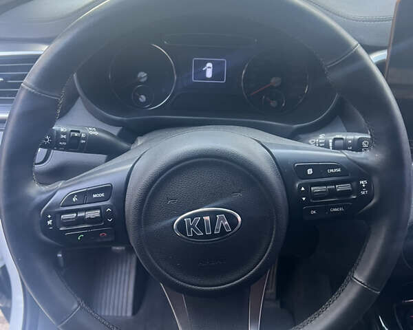 Белый Киа Соренто, объемом двигателя 2 л и пробегом 190 тыс. км за 20500 $, фото 18 на Automoto.ua