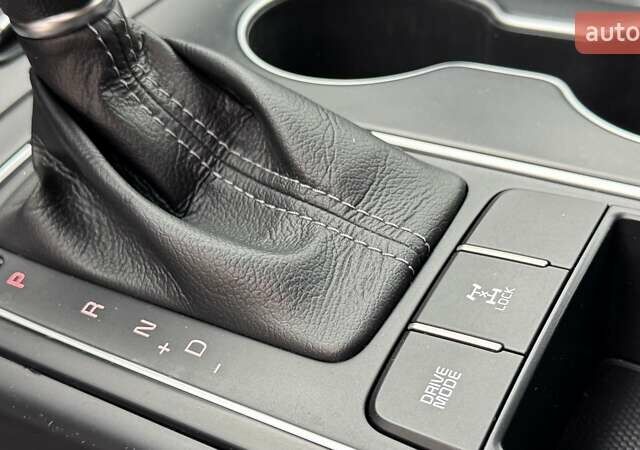 Белый Киа Соренто, объемом двигателя 3.3 л и пробегом 133 тыс. км за 15246 $, фото 18 на Automoto.ua