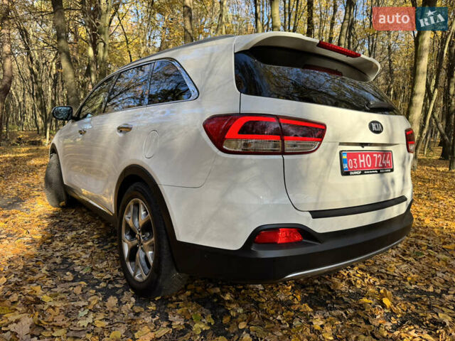 Белый Киа Соренто, объемом двигателя 2.2 л и пробегом 183 тыс. км за 23600 $, фото 7 на Automoto.ua