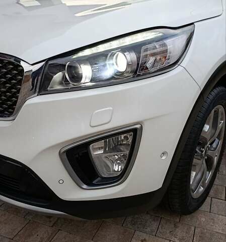 Белый Киа Соренто, объемом двигателя 2.2 л и пробегом 213 тыс. км за 21999 $, фото 14 на Automoto.ua