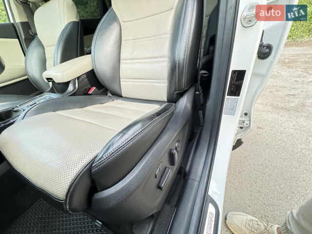 Белый Киа Соренто, объемом двигателя 2.2 л и пробегом 150 тыс. км за 23900 $, фото 33 на Automoto.ua