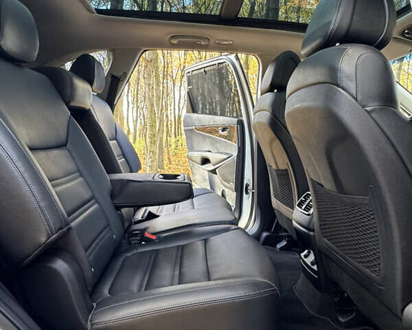 Белый Киа Соренто, объемом двигателя 2.2 л и пробегом 183 тыс. км за 23600 $, фото 68 на Automoto.ua