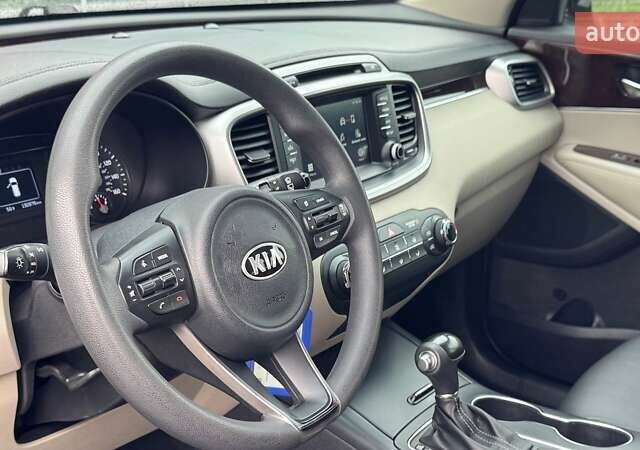 Белый Киа Соренто, объемом двигателя 3.3 л и пробегом 133 тыс. км за 15246 $, фото 15 на Automoto.ua